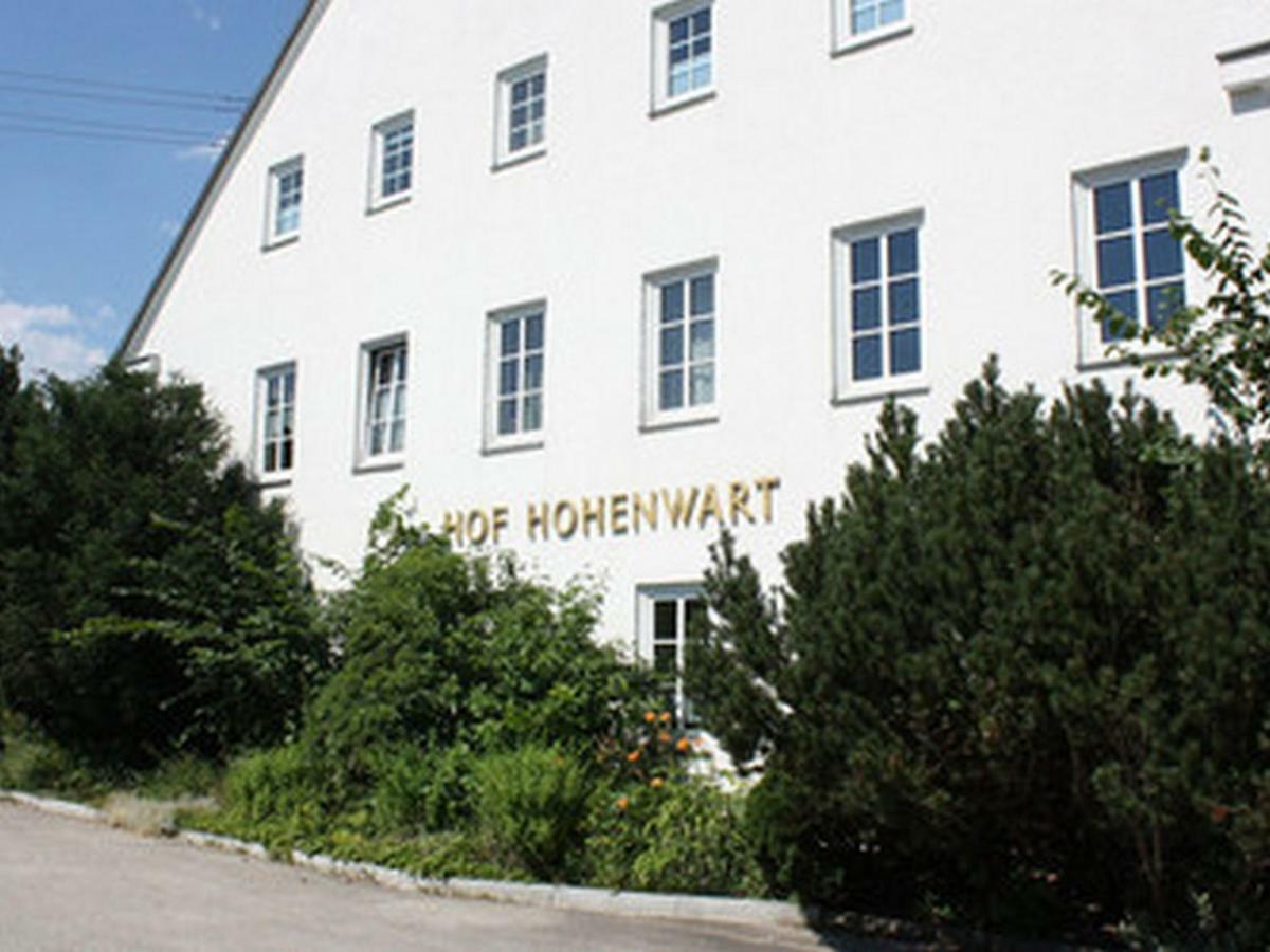 Hotel Boarding House Hohenwart Fuchstal Exterior foto
